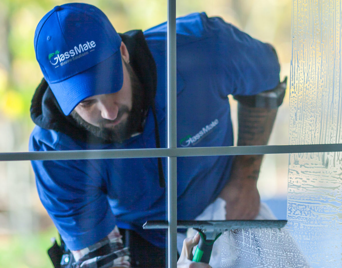 How To Clean Windows Without Streaks Glassmate Window Cleaning